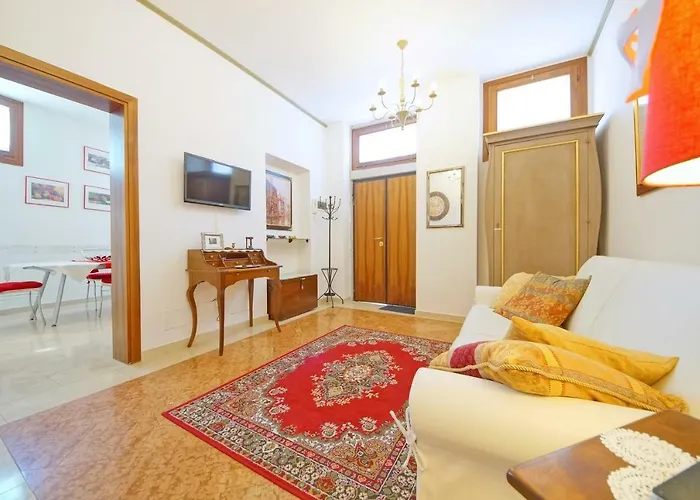 Dolcevita Apartments N 315